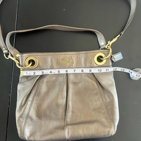 Coach gold metallic crossbody - Picture 10 of 11
